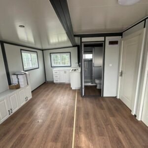 Mobiles Minihaus mit zwei Schlafzimmern und Küche – Modell Deluxe Stahlworks